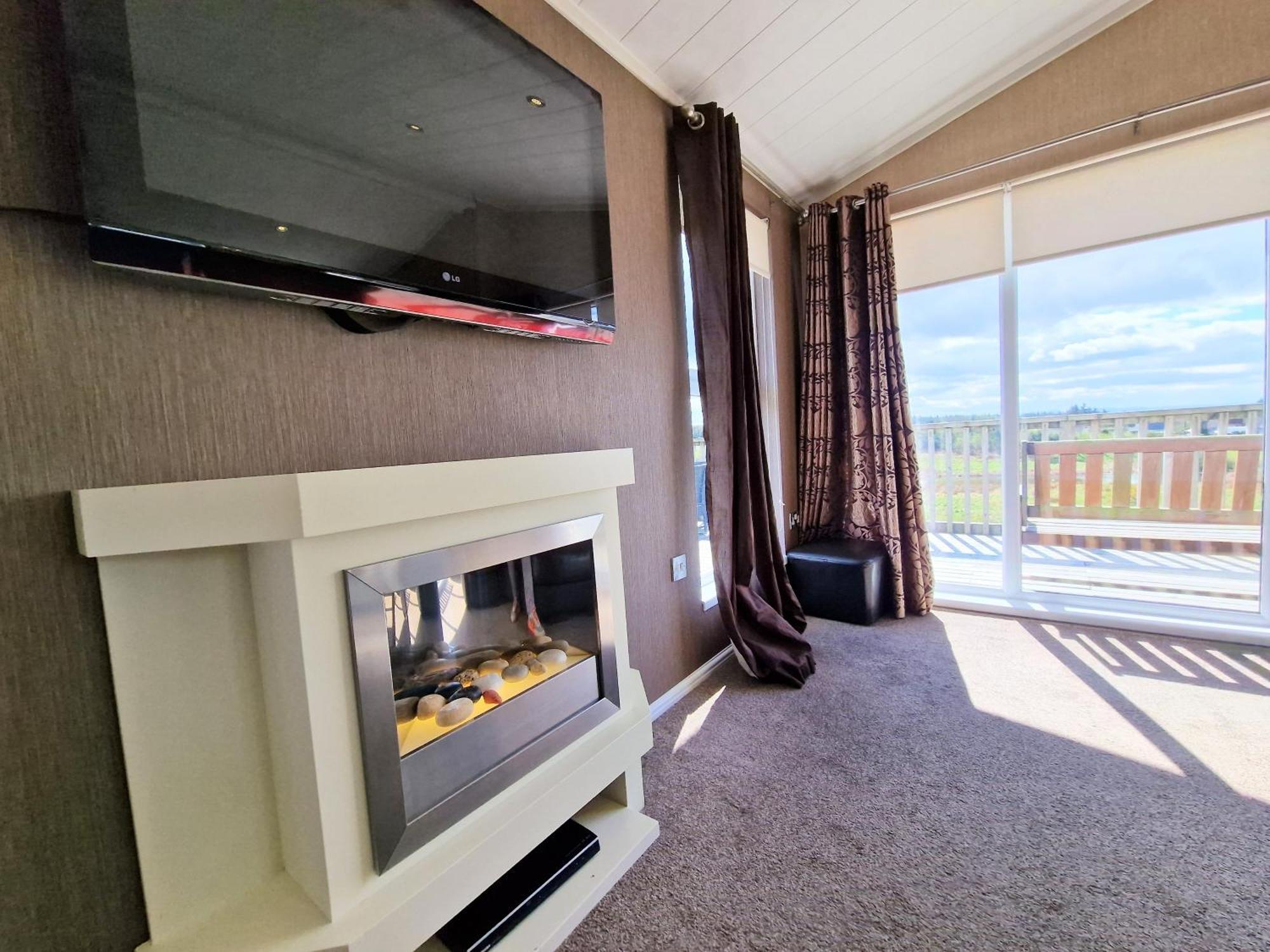 Villa Benarty 11 With Private Hot Tub - Fife - Loch Leven - Lomond Hills - Pet Friendly Kelty Exterior foto