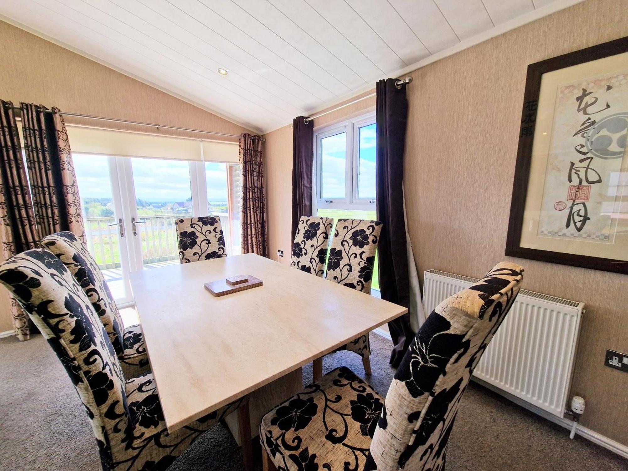 Villa Benarty 11 With Private Hot Tub - Fife - Loch Leven - Lomond Hills - Pet Friendly Kelty Exterior foto